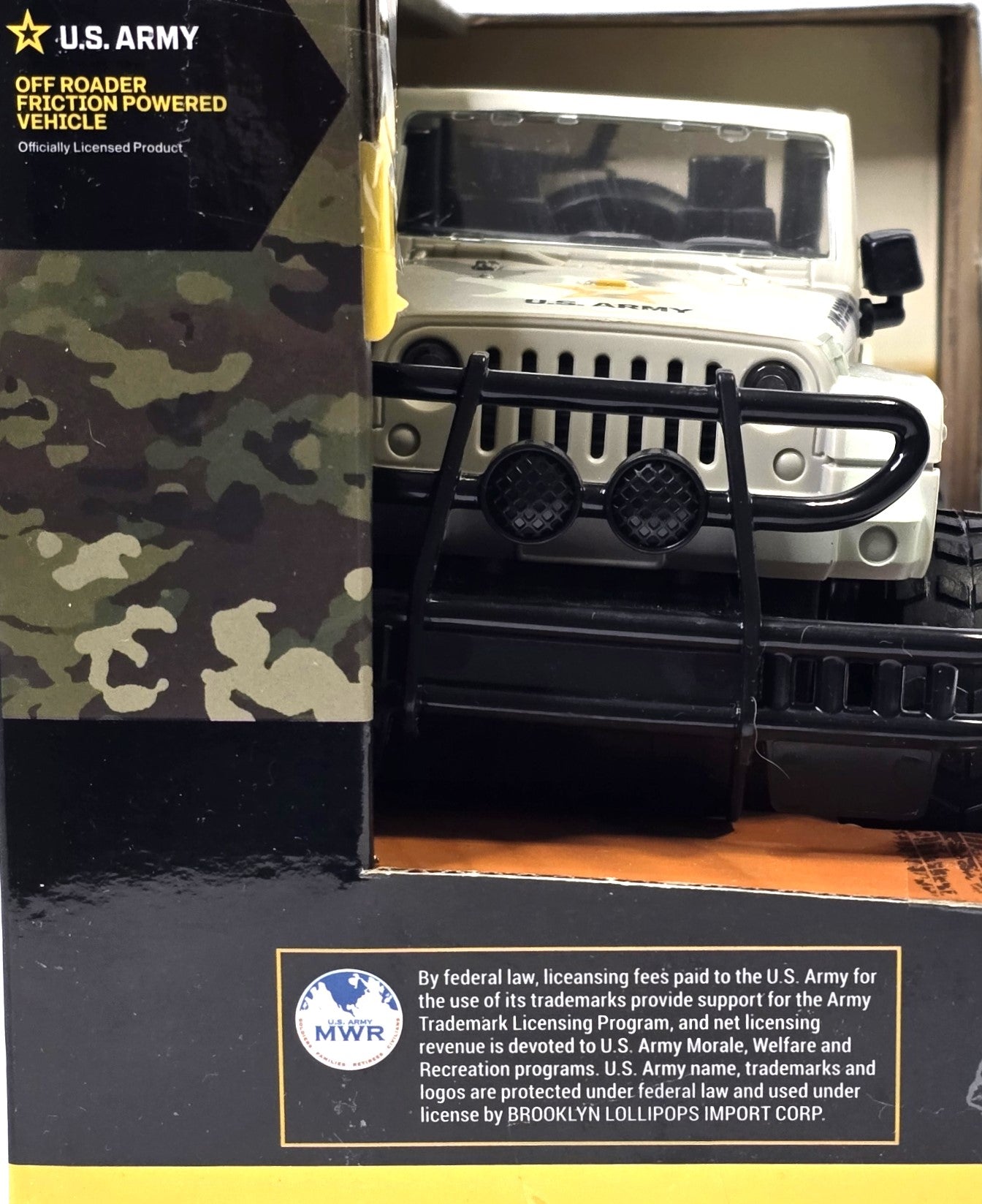 US Army Off Roader Friction Powered Vehicle with Light & Sound RW-20092