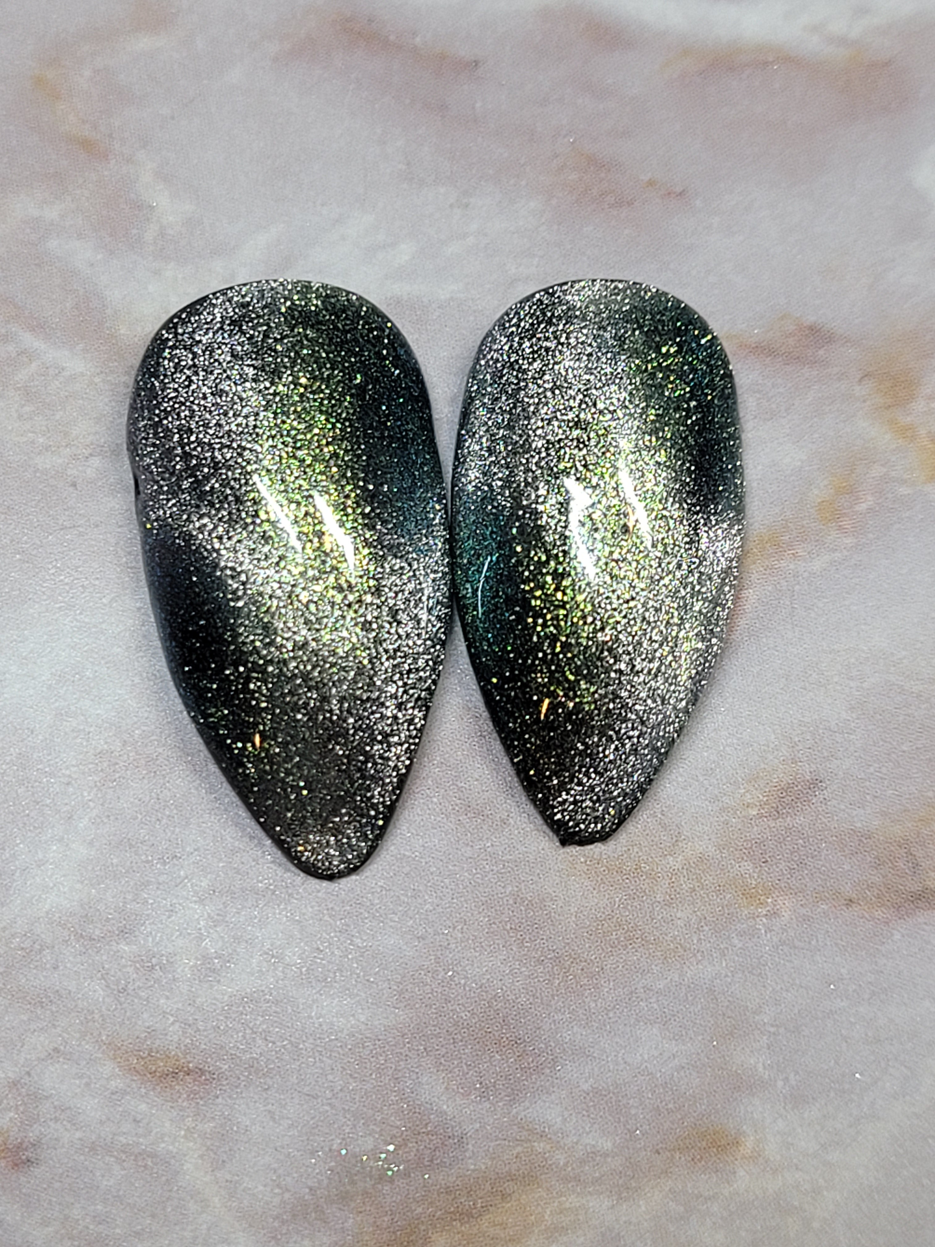 Short Stilettos Custom Press-Ons with CatEyes and Foil