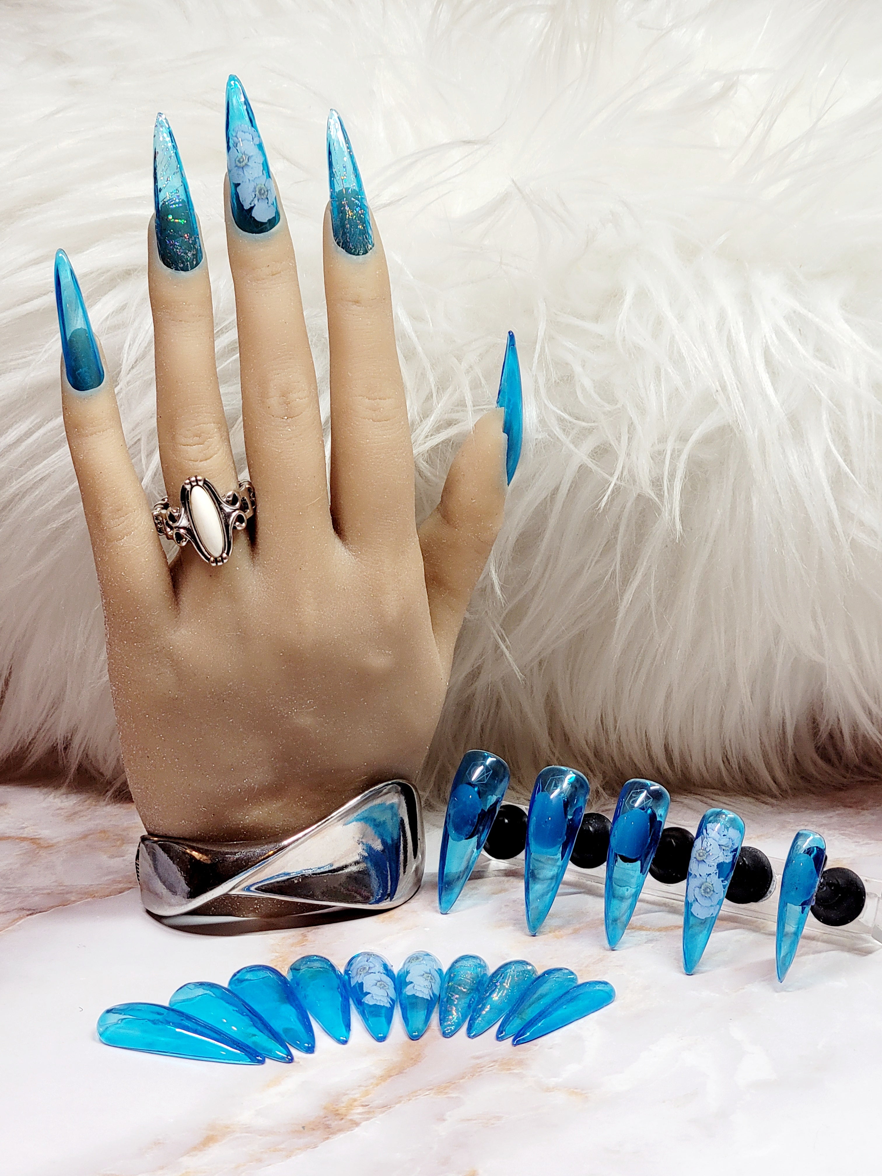XXL Stilettos Jelly Blue Custom Press-ons with Jelly Color