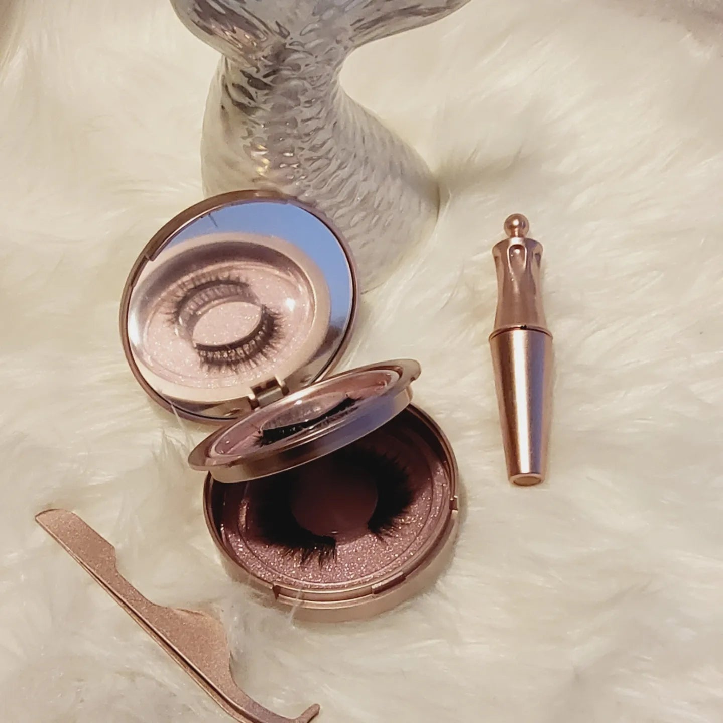 2 Pairs Magnetic Eyelashes & Eyeliner Kit